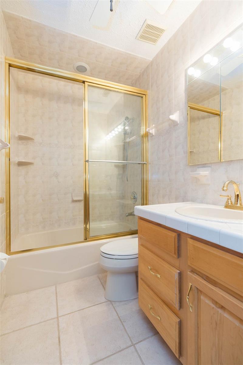 OAK MONT WOODS - Residential