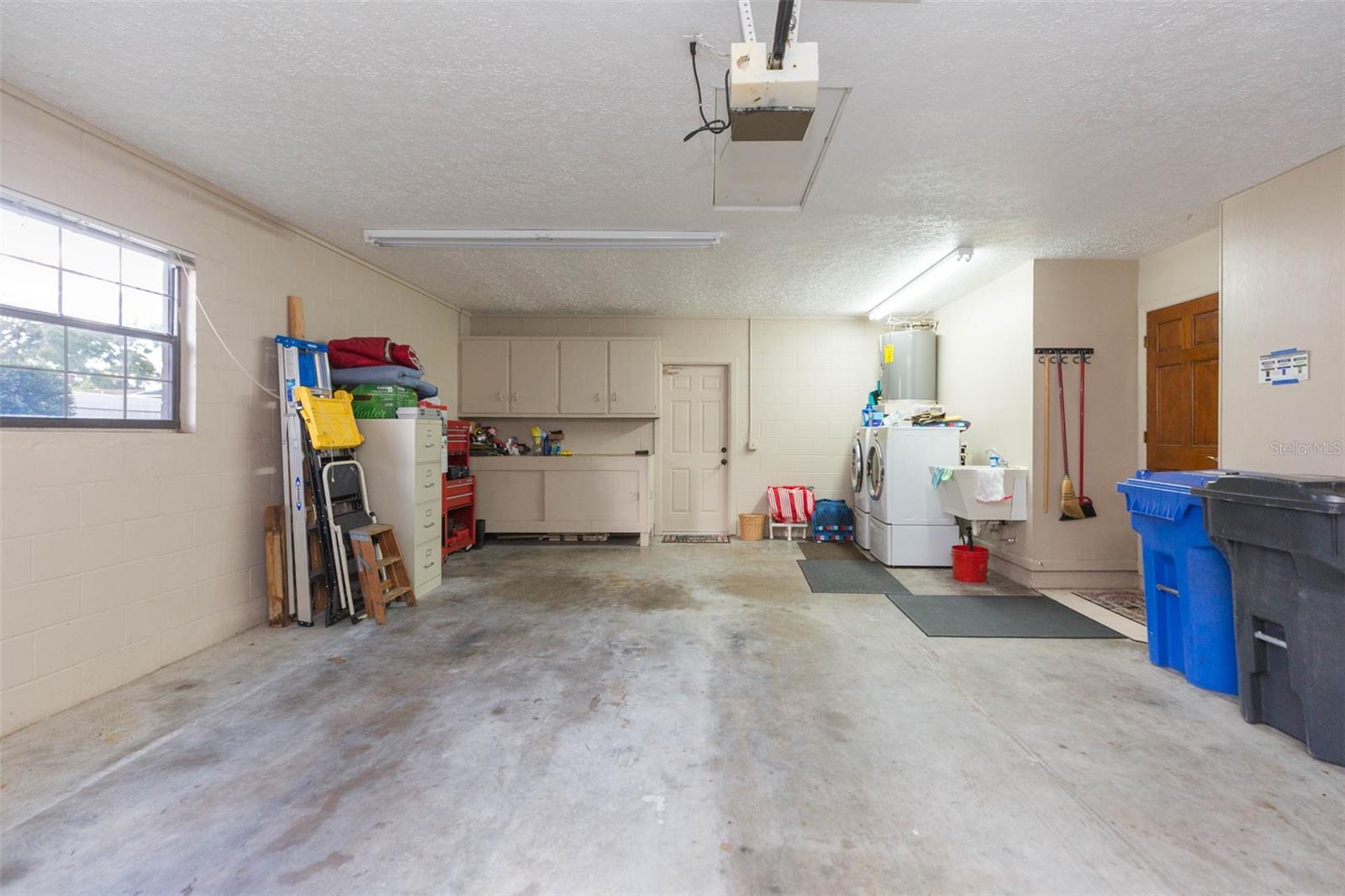 OAK MONT WOODS - Residential