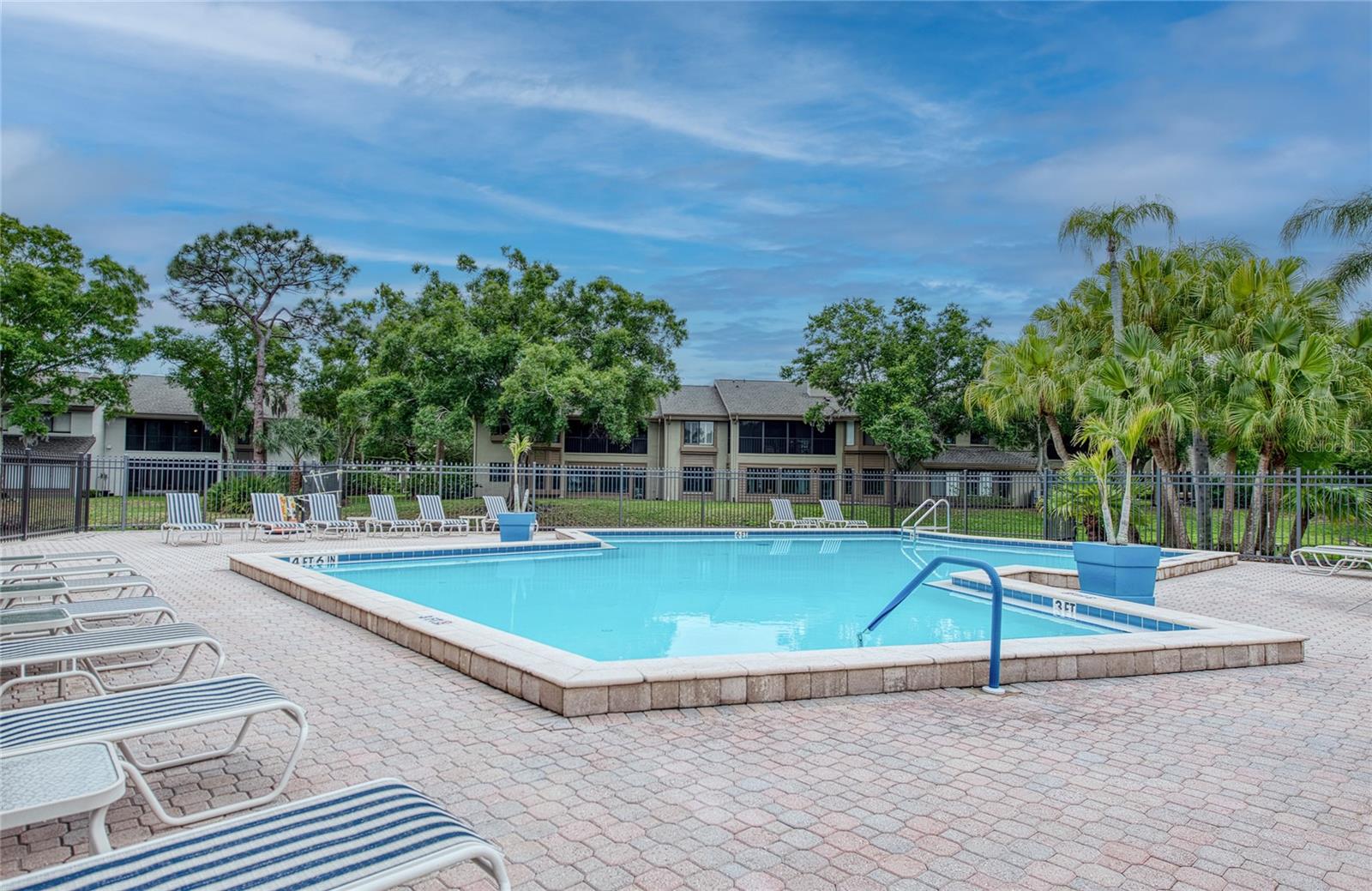 LANDMARK OAKS CONDO - Residential