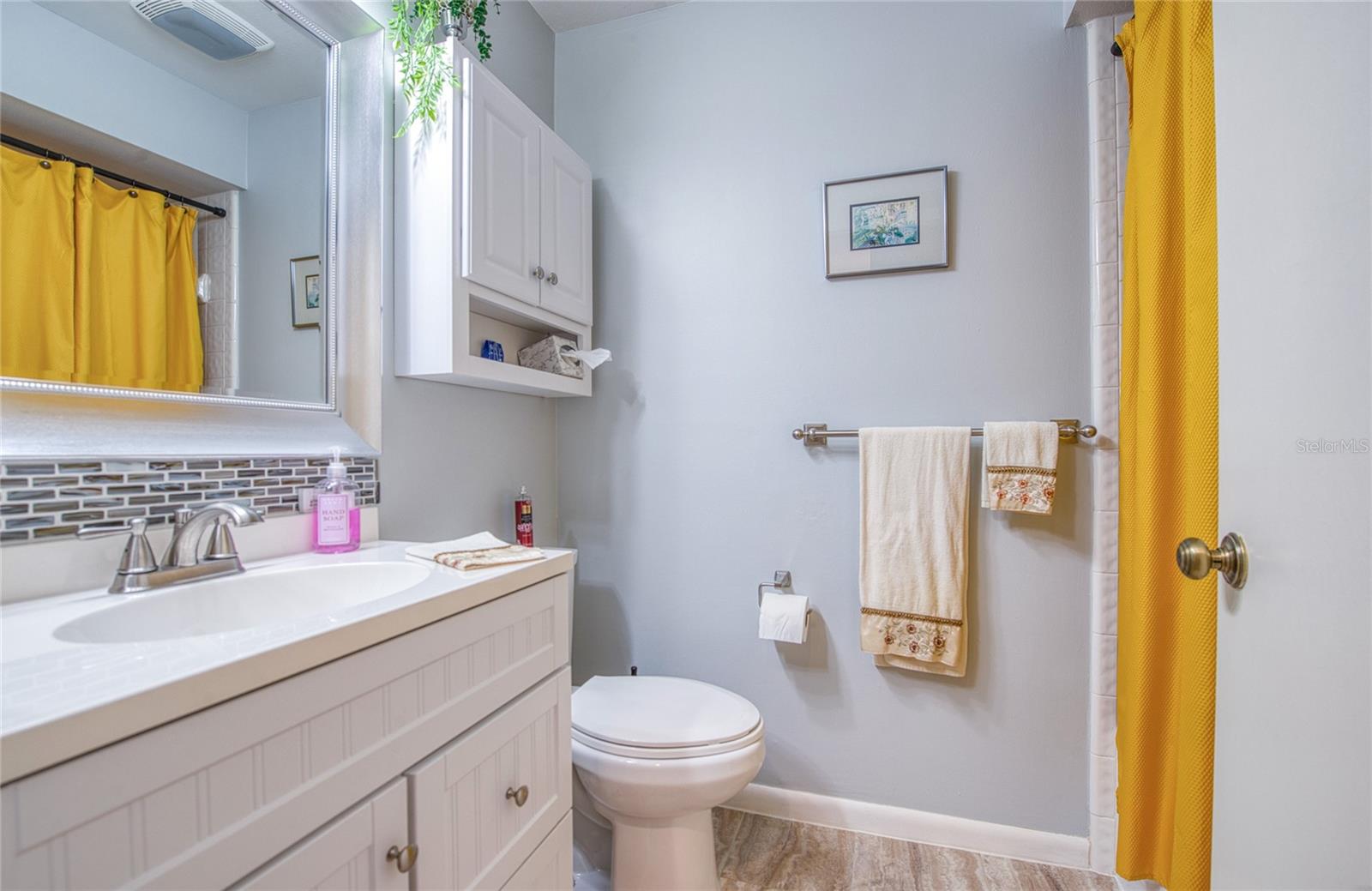 LANDMARK OAKS CONDO - Residential