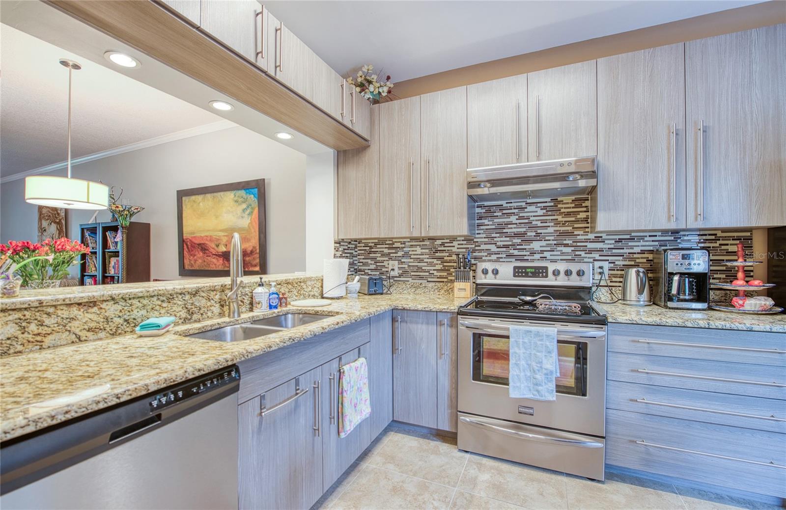 LANDMARK OAKS CONDO - Residential