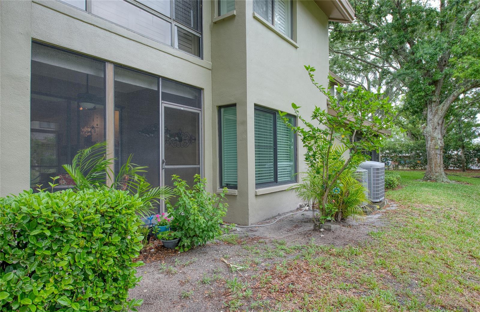 LANDMARK OAKS CONDO - Residential