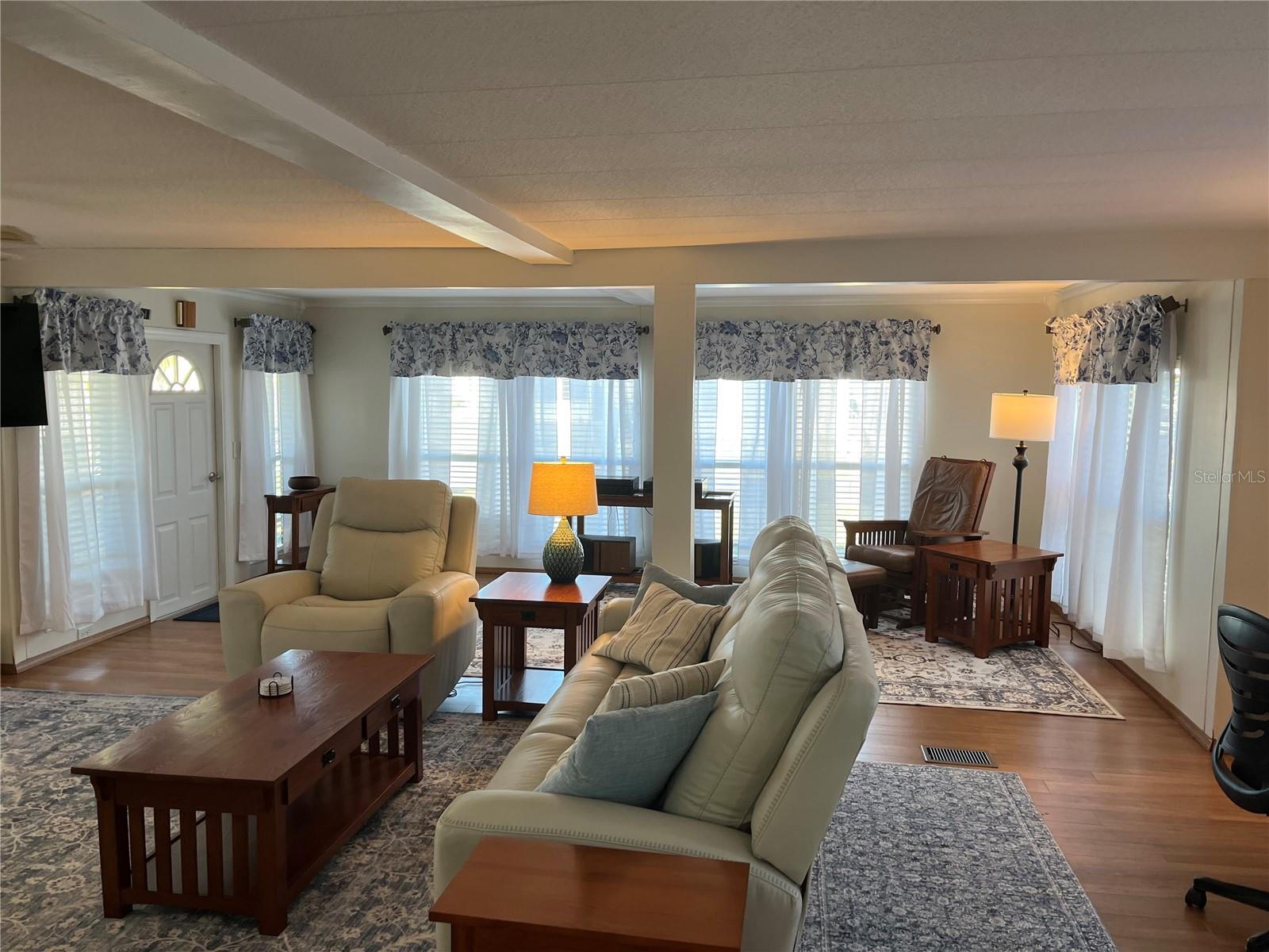 VENICE ISLE - Residential