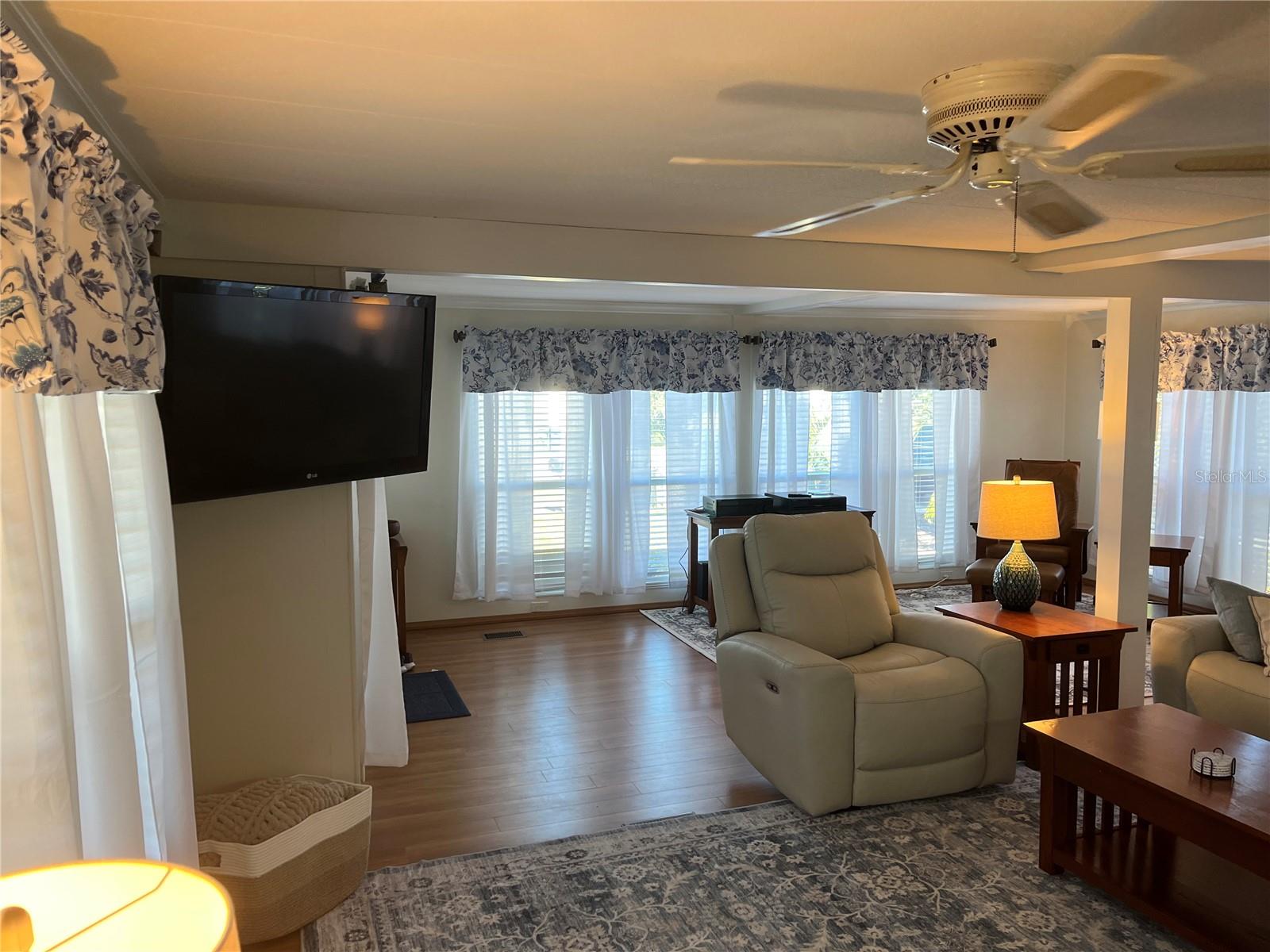 VENICE ISLE - Residential