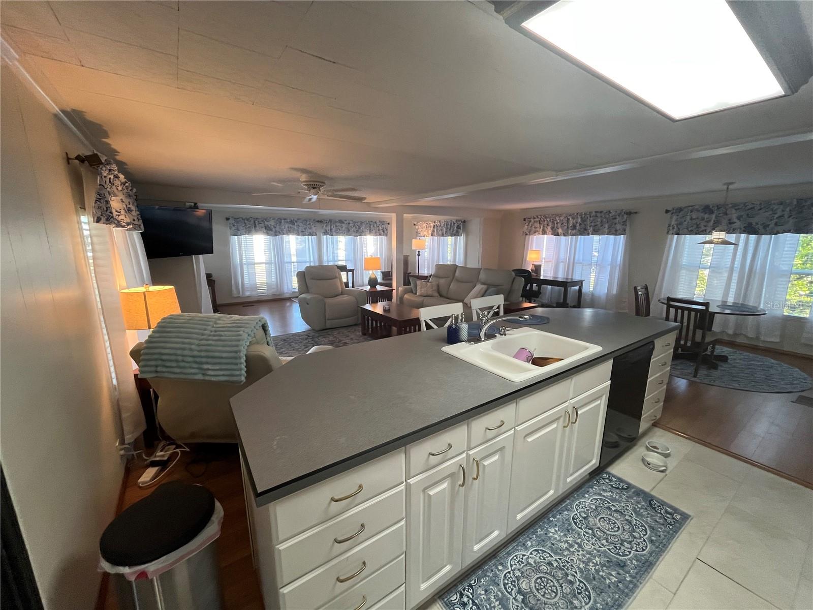 VENICE ISLE - Residential