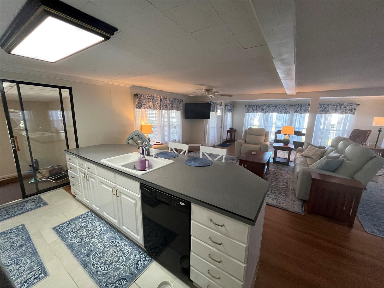 VENICE ISLE - Residential