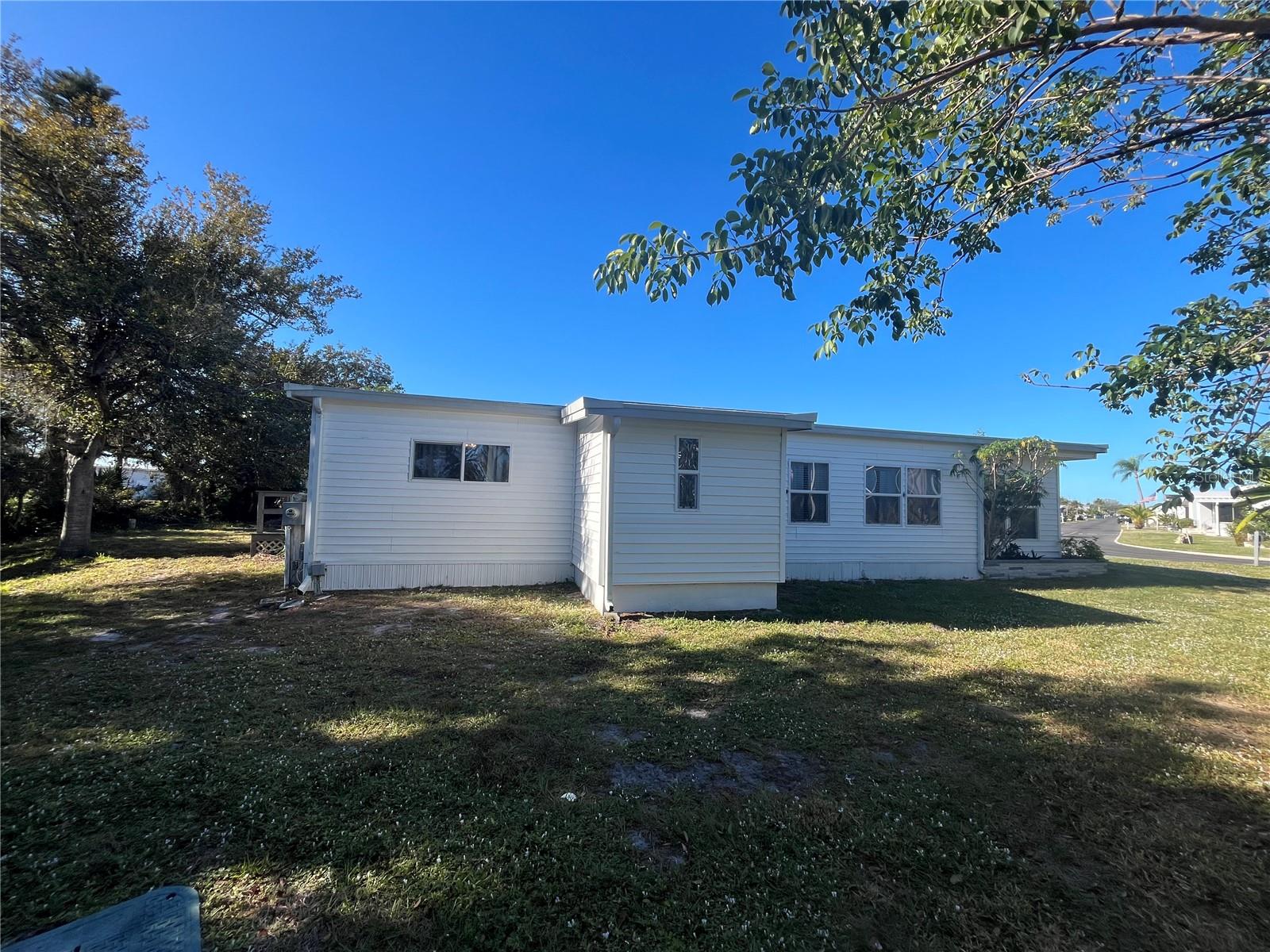 VENICE ISLE - Residential