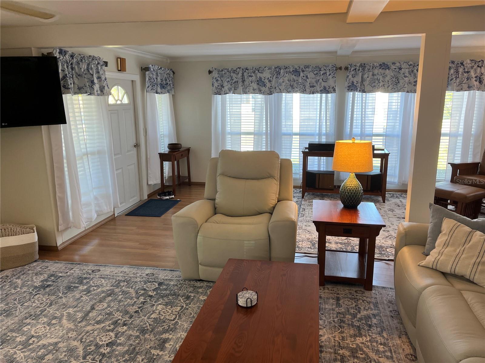 VENICE ISLE - Residential