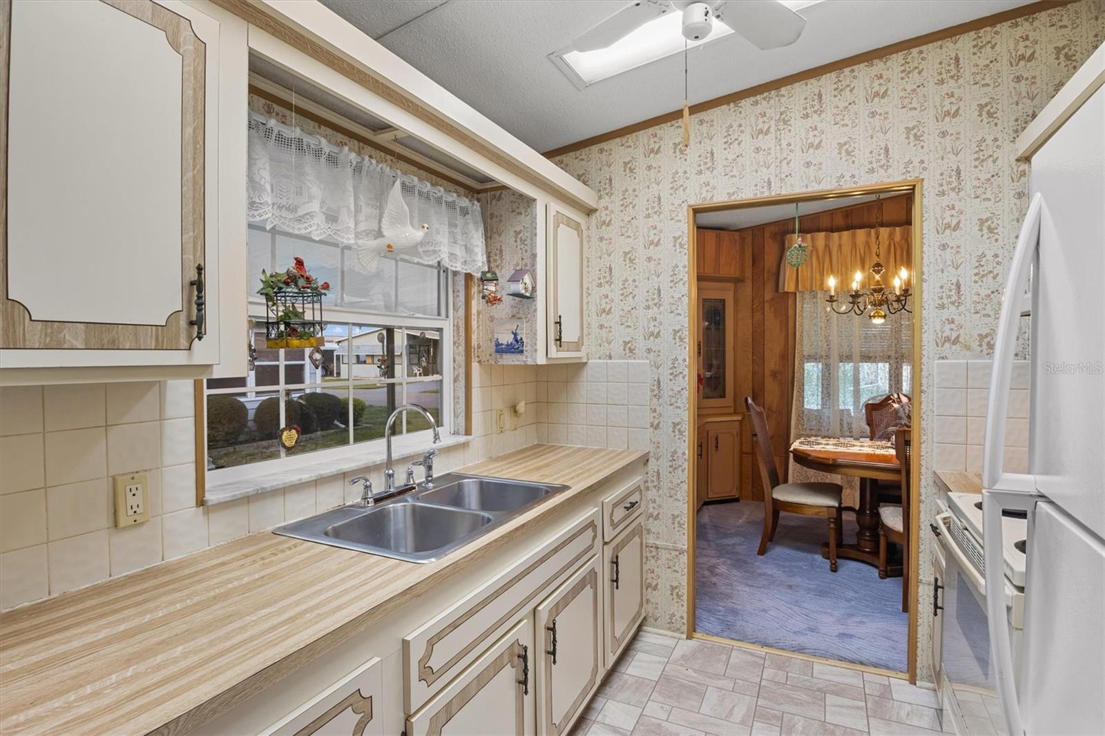 LAKE N GOLF ESTATES - Residential