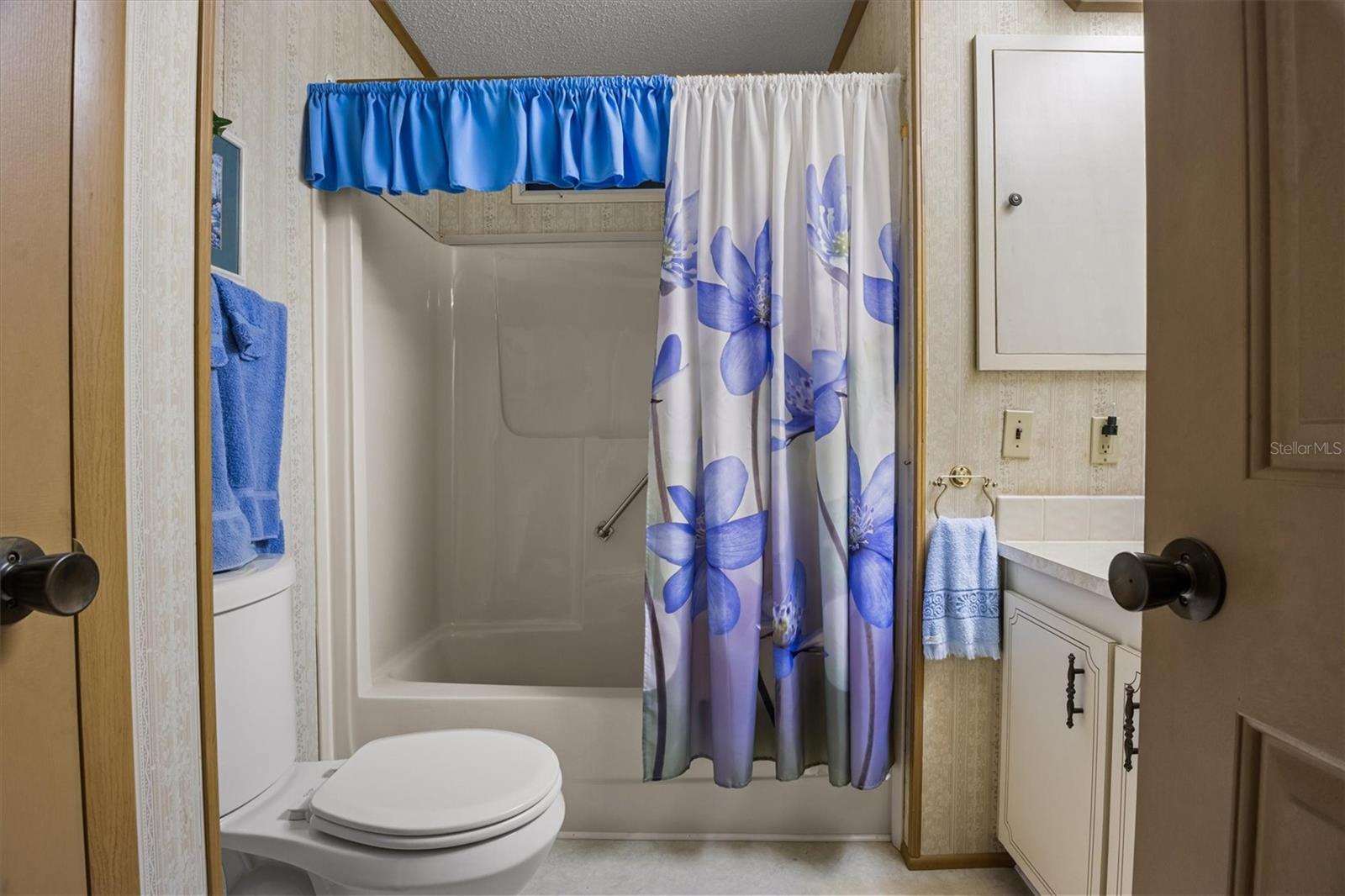 LAKE N GOLF ESTATES - Residential