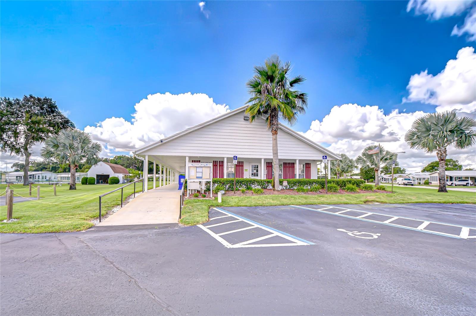 COLONY HILLS COMMUNITY - Residential