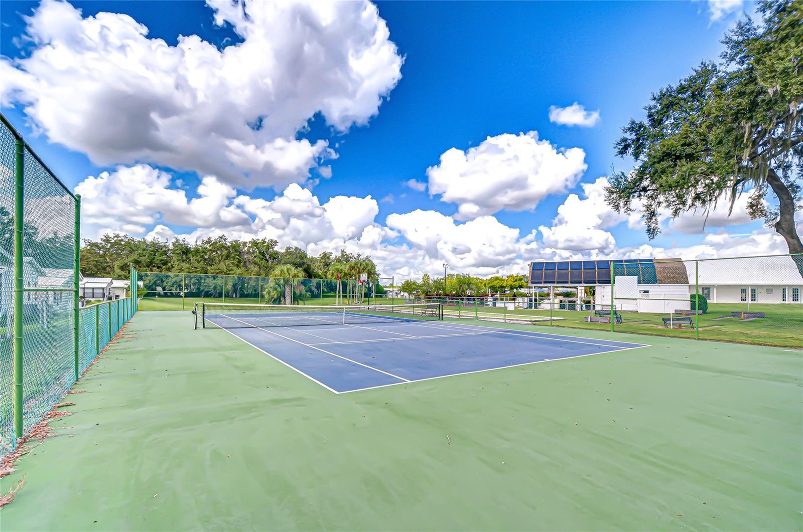 COLONY HILLS COMMUNITY - Residential