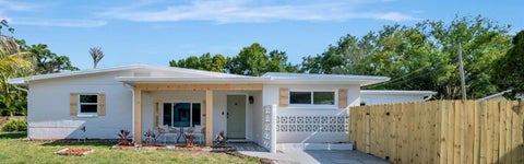 Photo of 2600 40th Avenue N, St Petersburg, FL 33714 (MLS # O6416614)