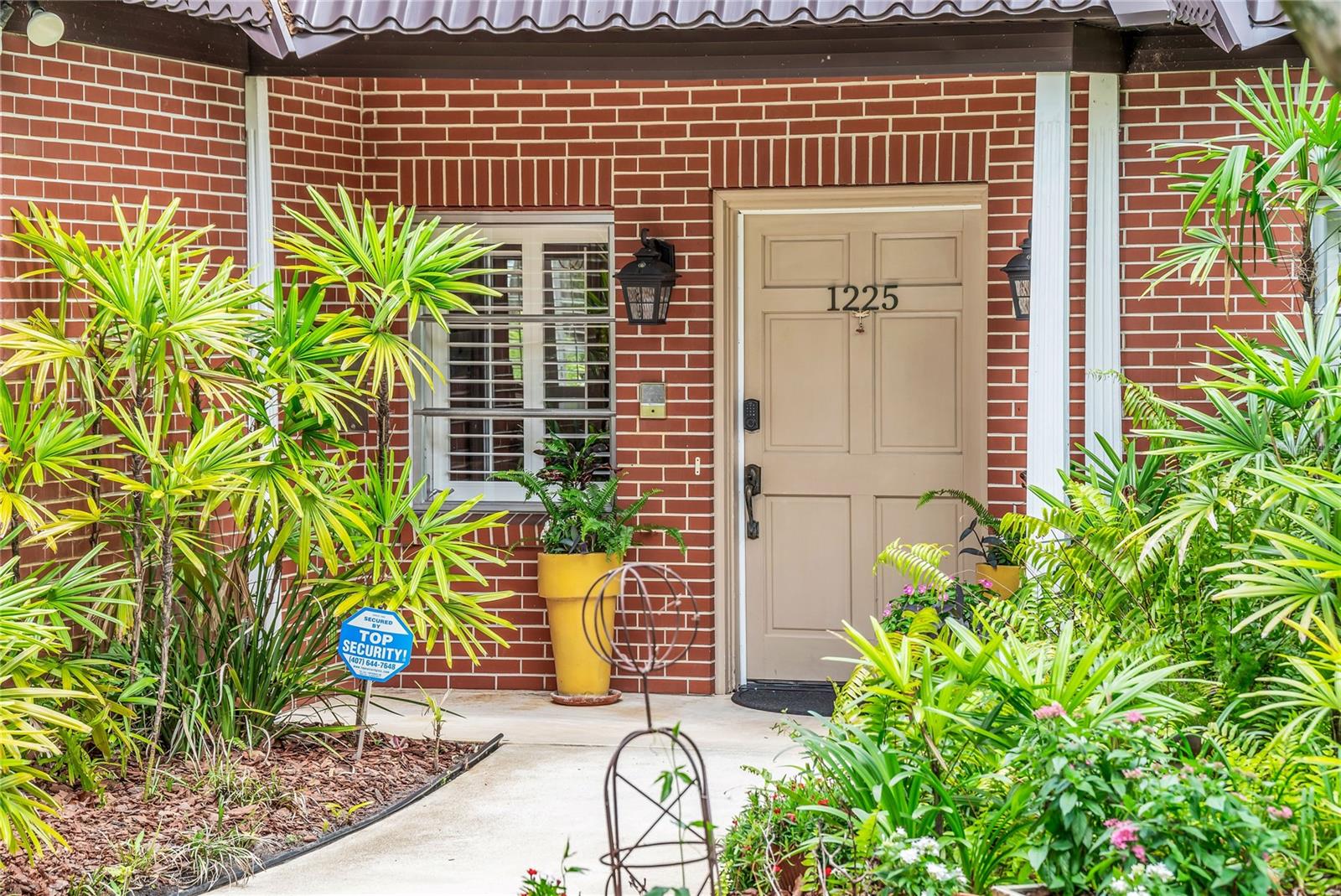 VALENCIA HEIGHTS - Residential