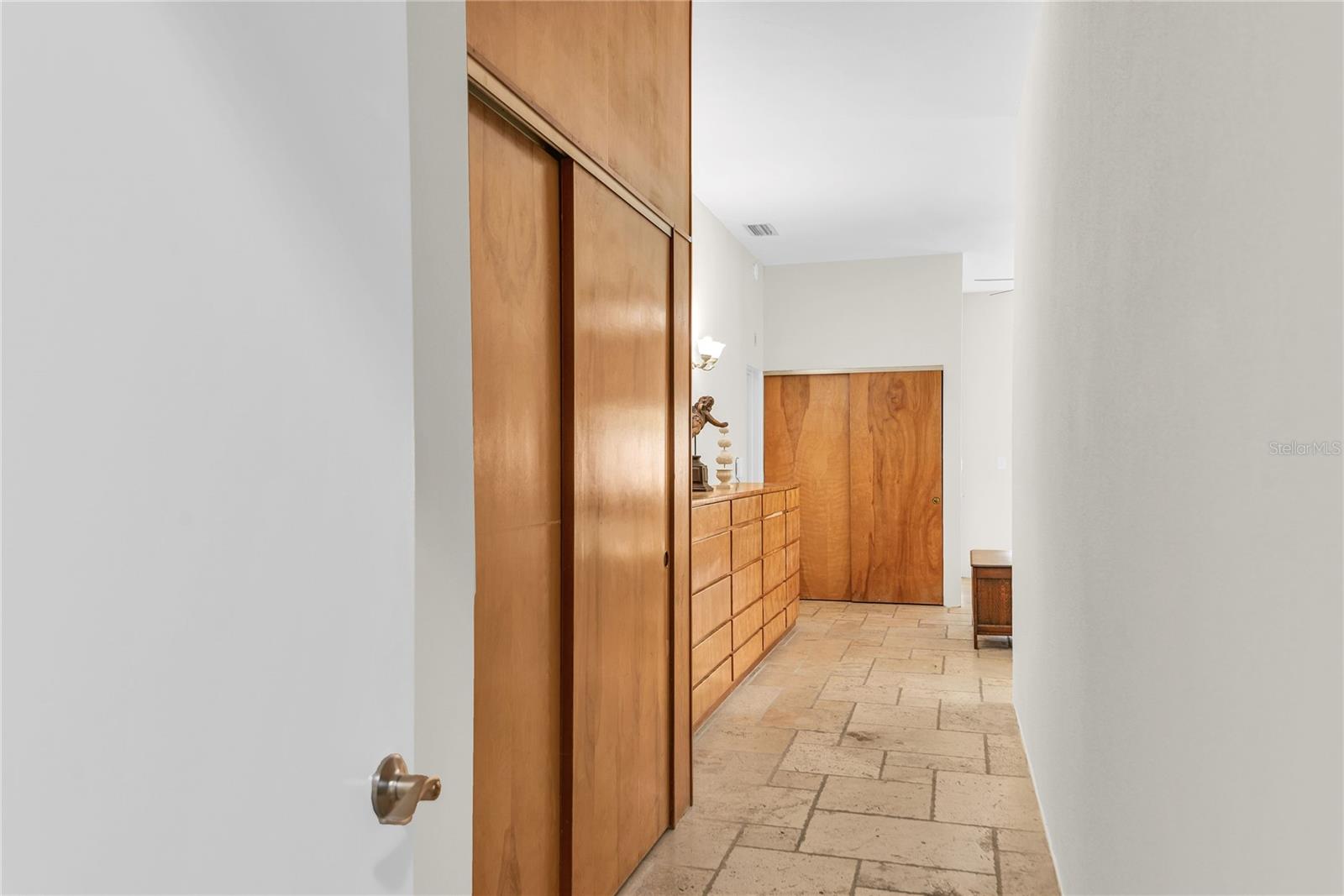 VALENCIA HEIGHTS - Residential