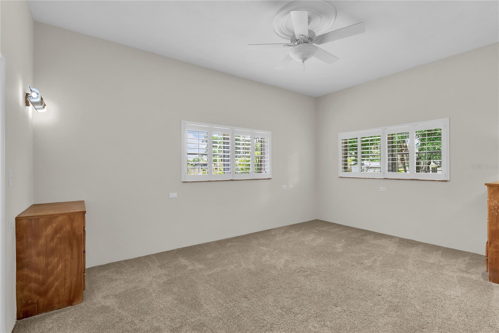 VALENCIA HEIGHTS - Residential