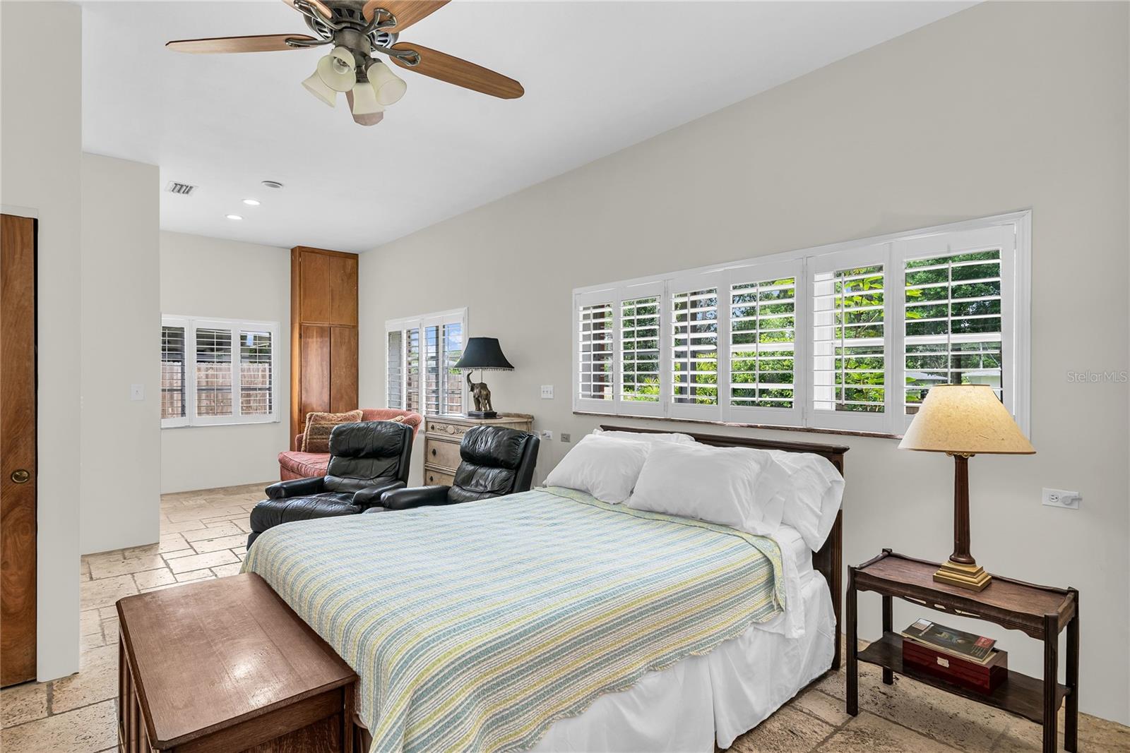 VALENCIA HEIGHTS - Residential