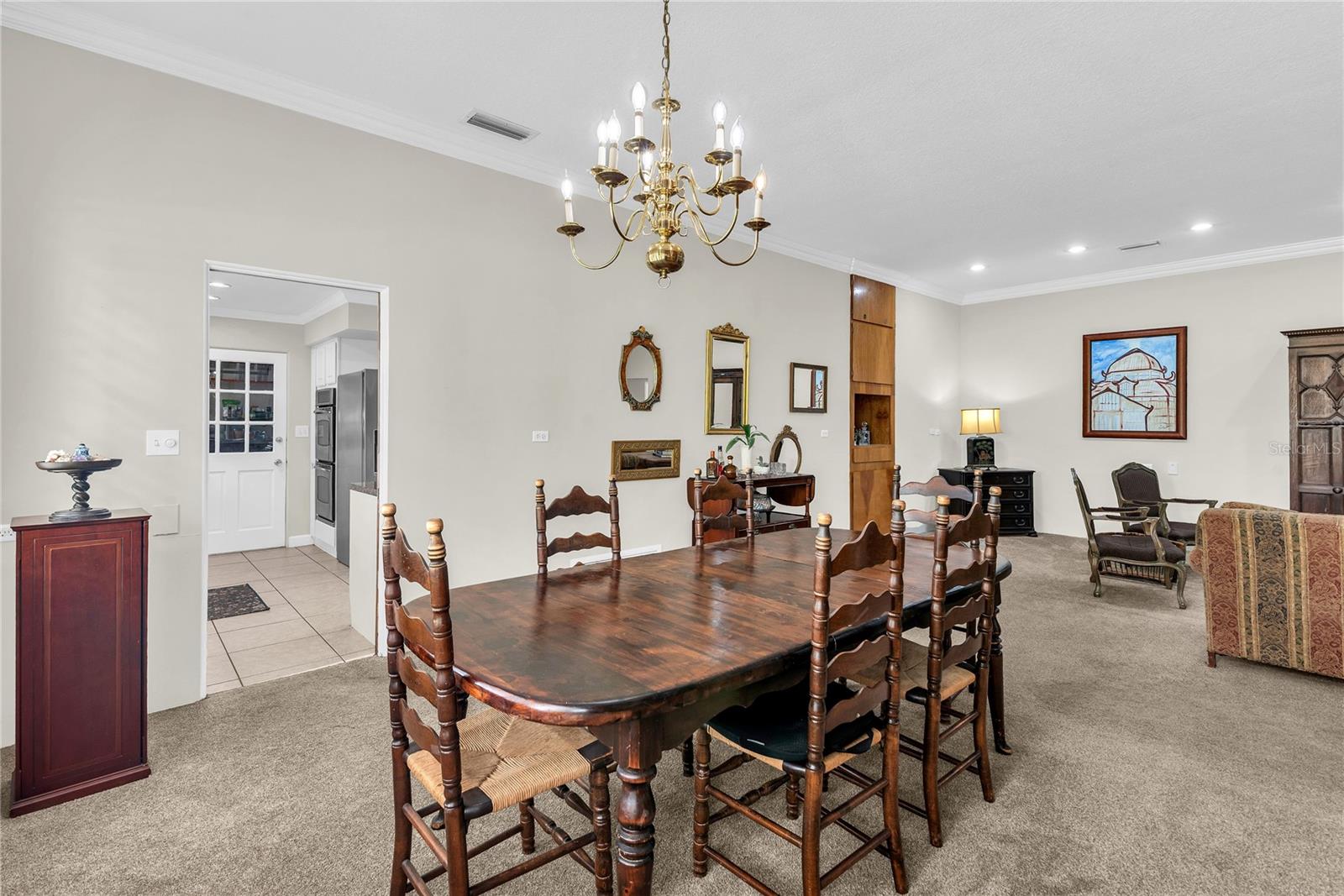 VALENCIA HEIGHTS - Residential