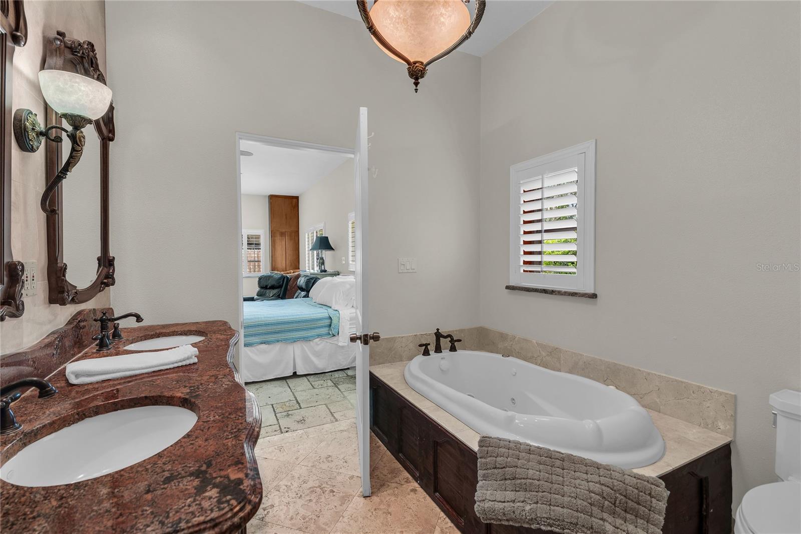 VALENCIA HEIGHTS - Residential