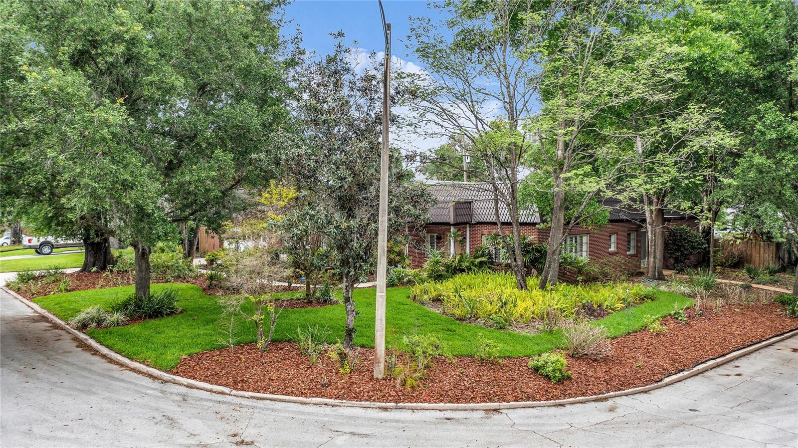 VALENCIA HEIGHTS - Residential