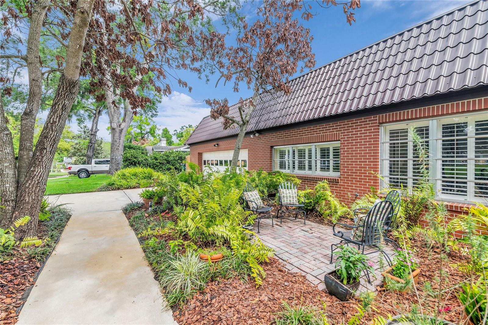 VALENCIA HEIGHTS - Residential