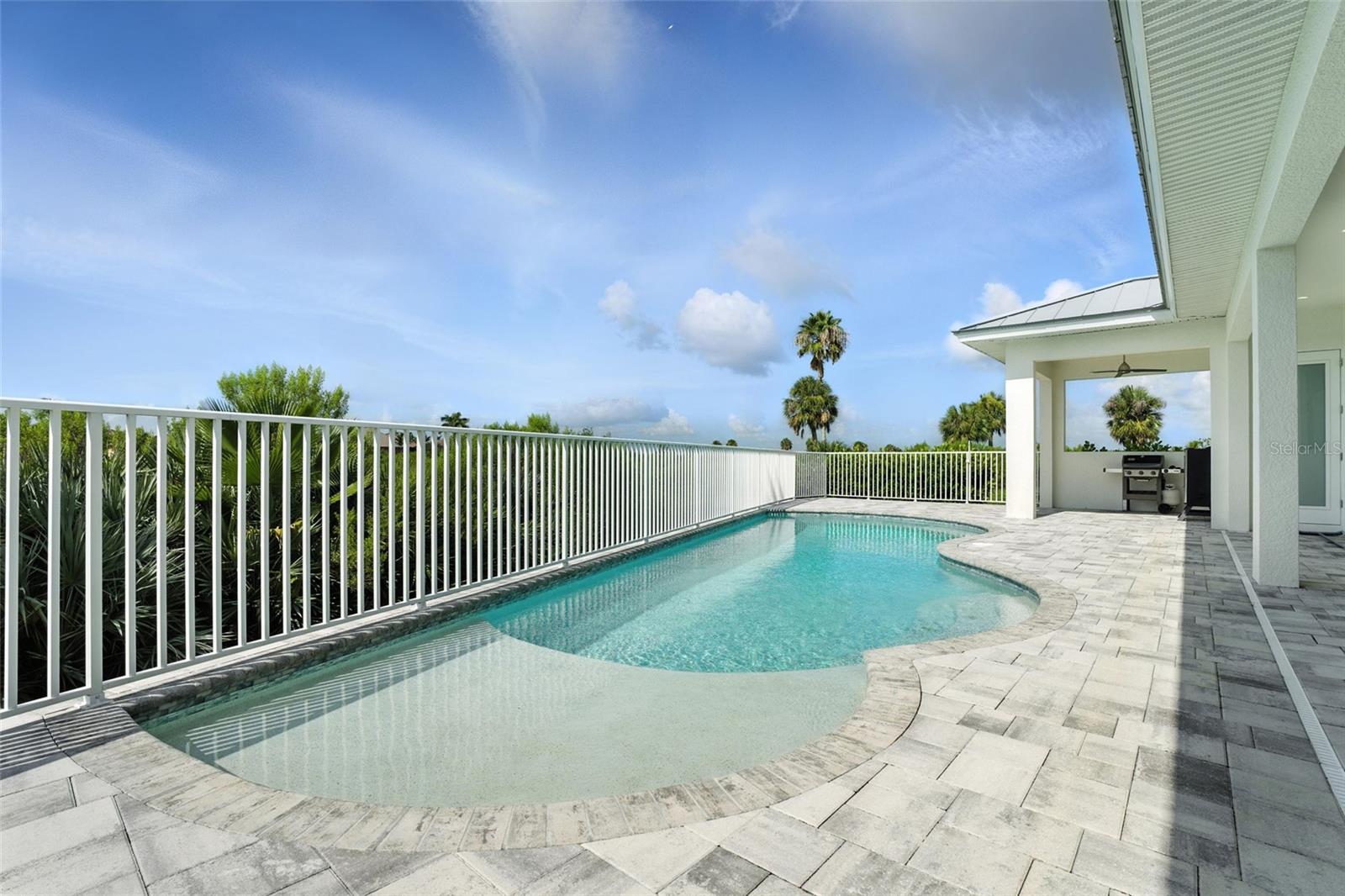 CAPE ROYAL - Residential