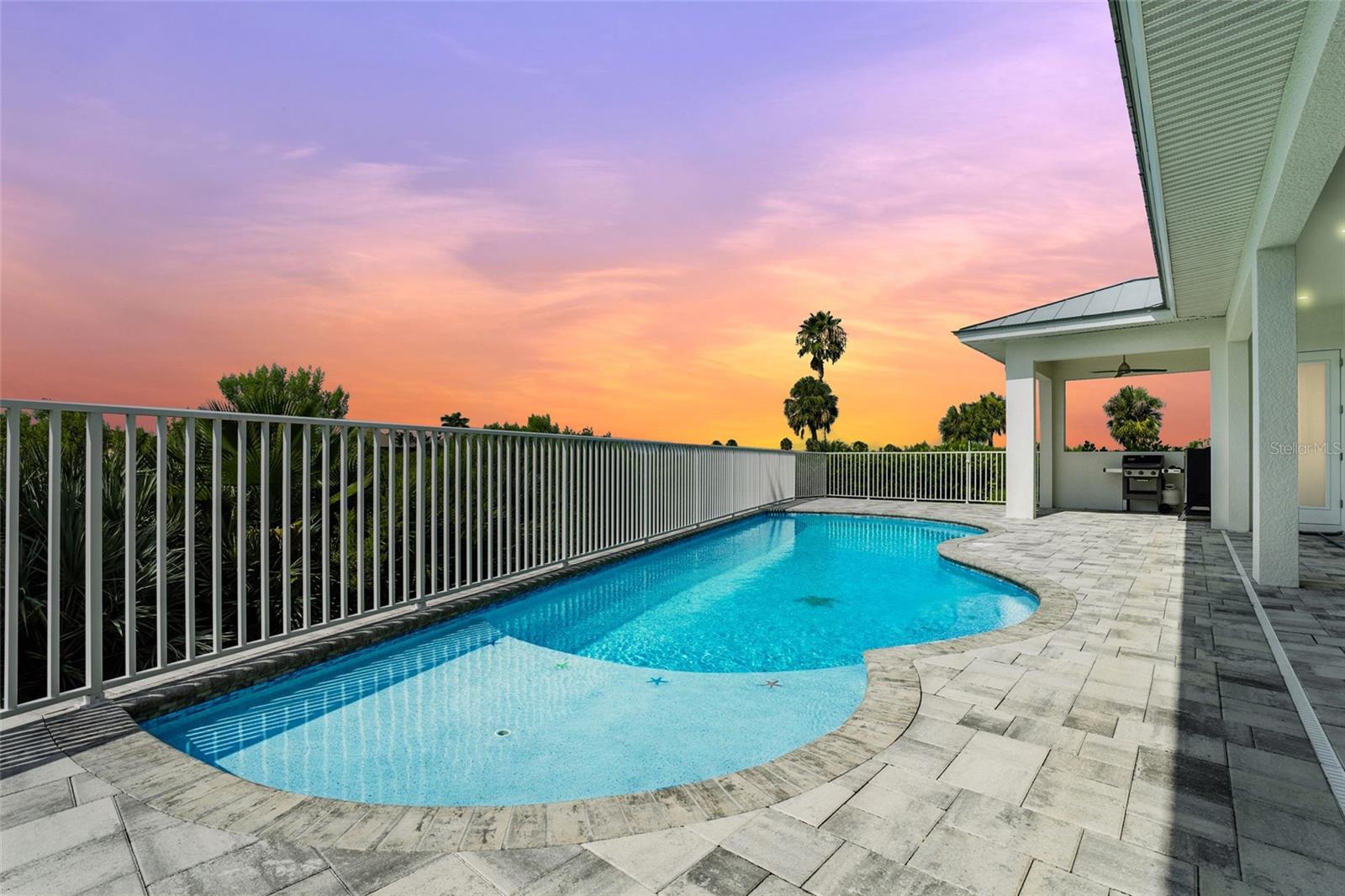 CAPE ROYAL - Residential