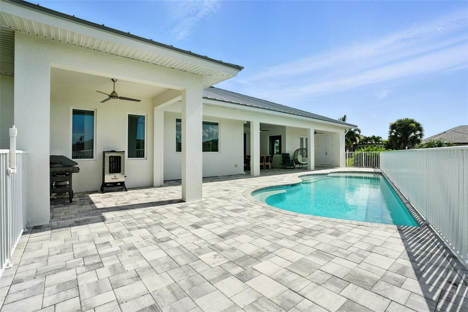CAPE ROYAL - Residential