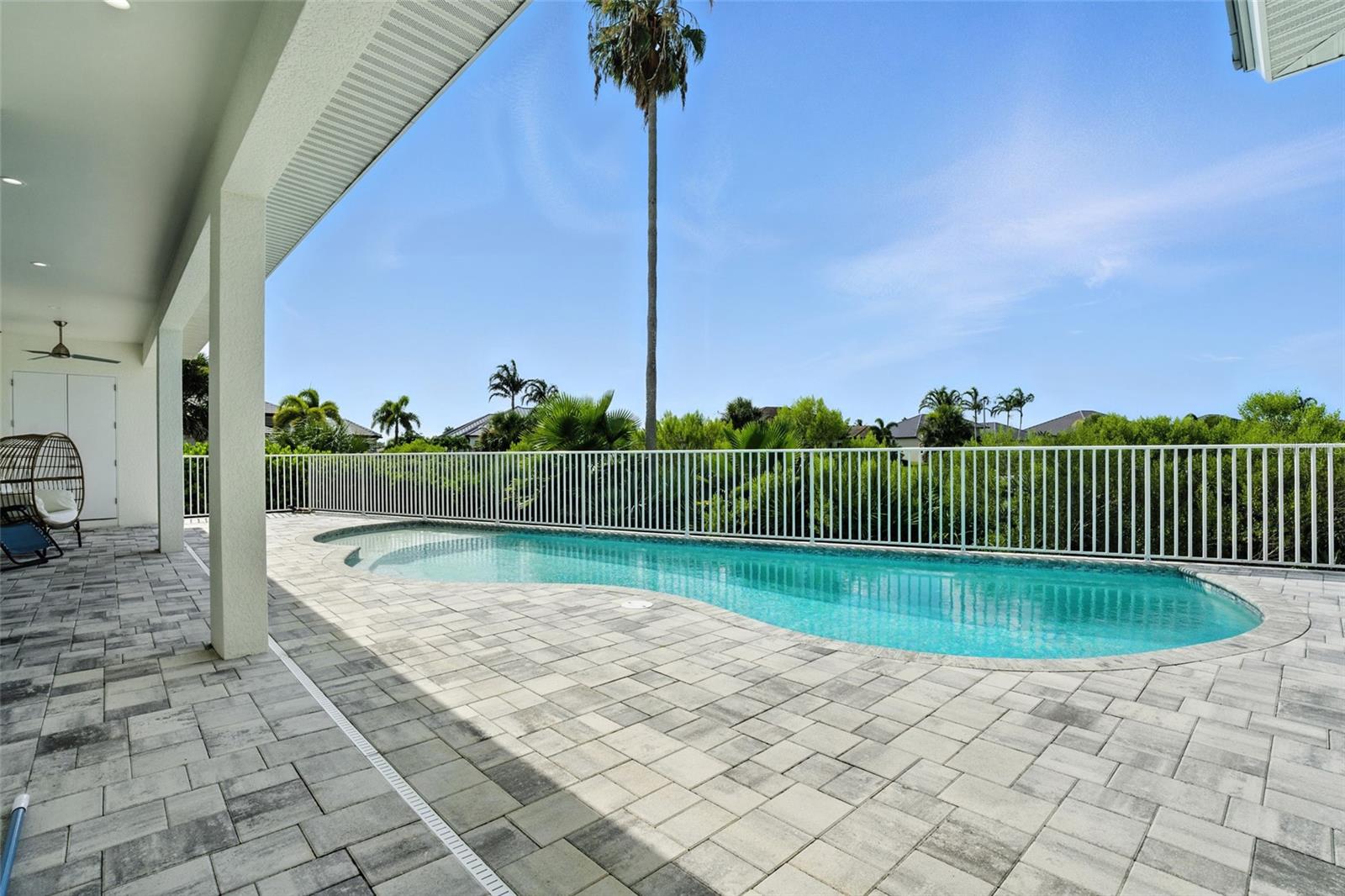 CAPE ROYAL - Residential