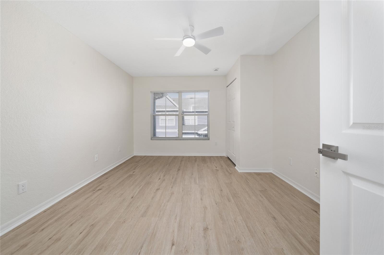 VILLAS AT SEVEN DWARFS LANE CONDO - Residential