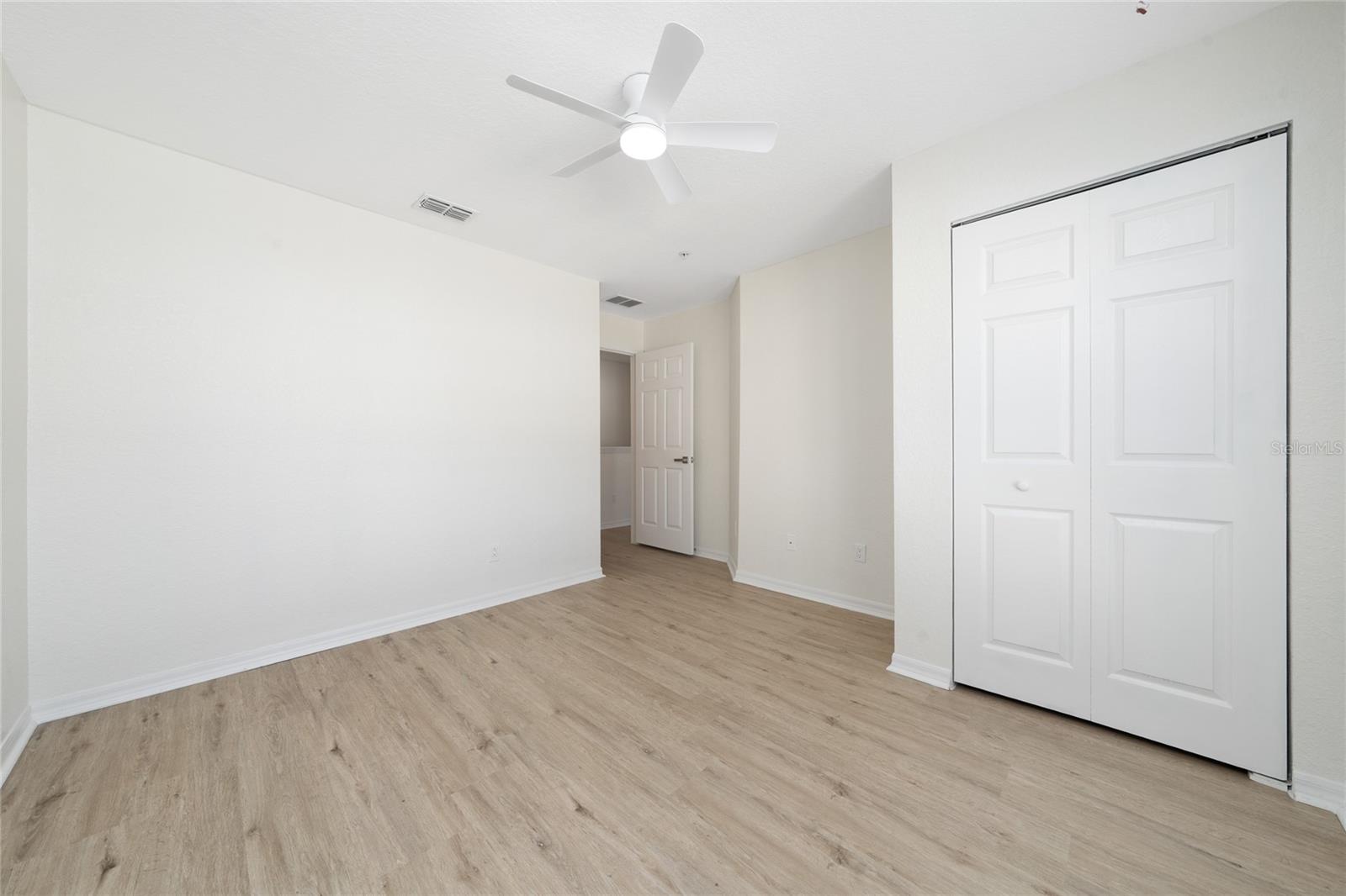 VILLAS AT SEVEN DWARFS LANE CONDO - Residential