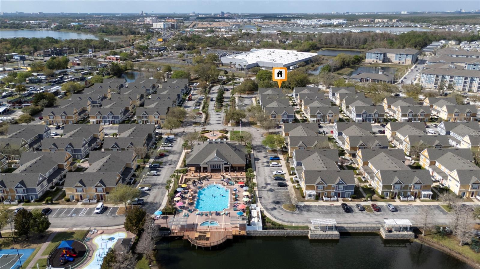 VILLAS AT SEVEN DWARFS LANE CONDO - Residential