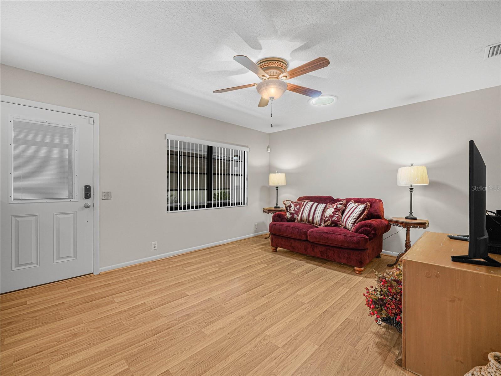 617 WEXFORD COURT