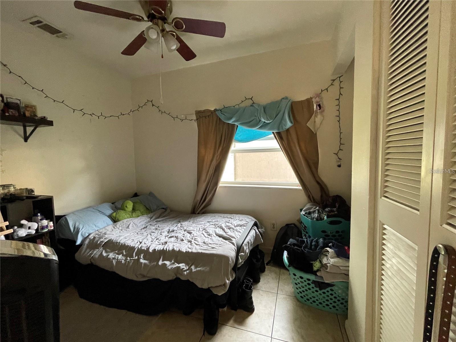 VILLA PARK OR STONE & MANNS - Residential Income