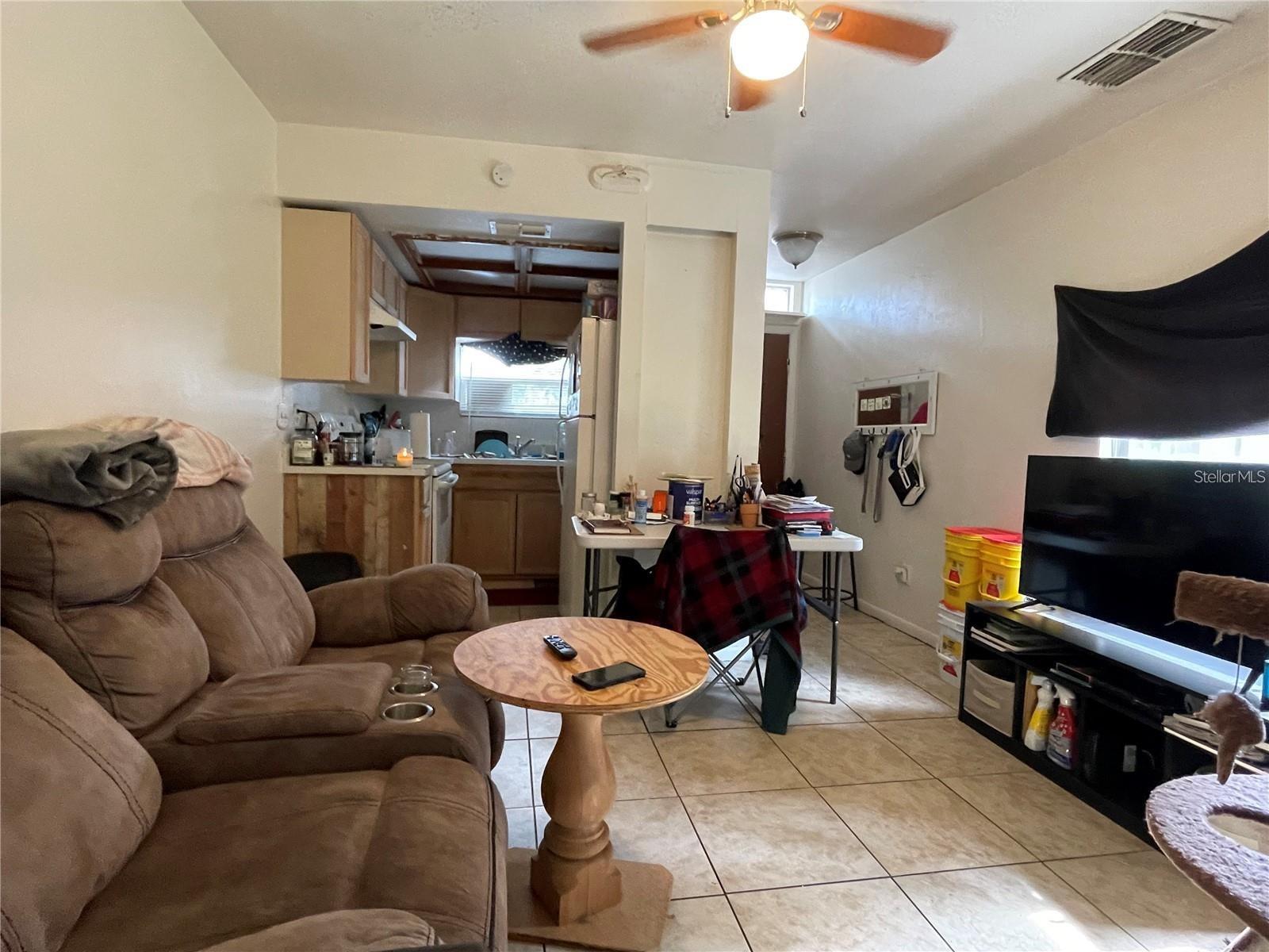 VILLA PARK OR STONE & MANNS - Residential Income