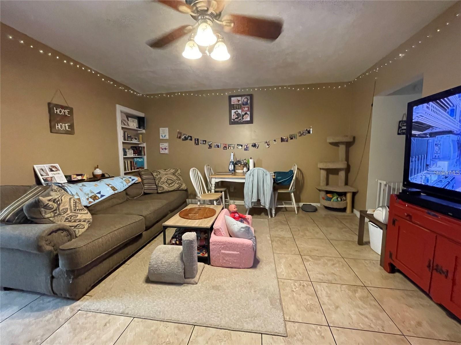 VILLA PARK OR STONE & MANNS - Residential Income