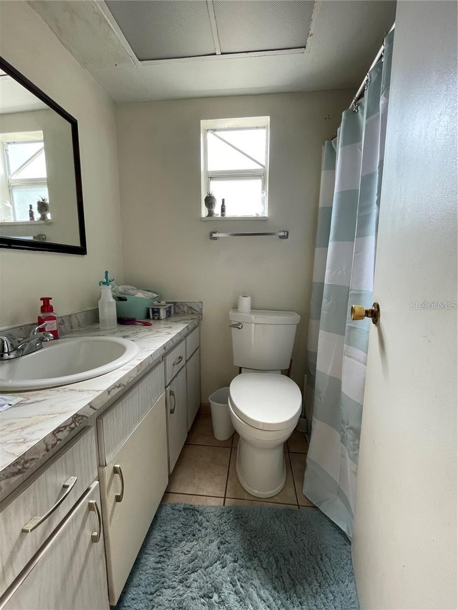 VILLA PARK OR STONE & MANNS - Residential Income