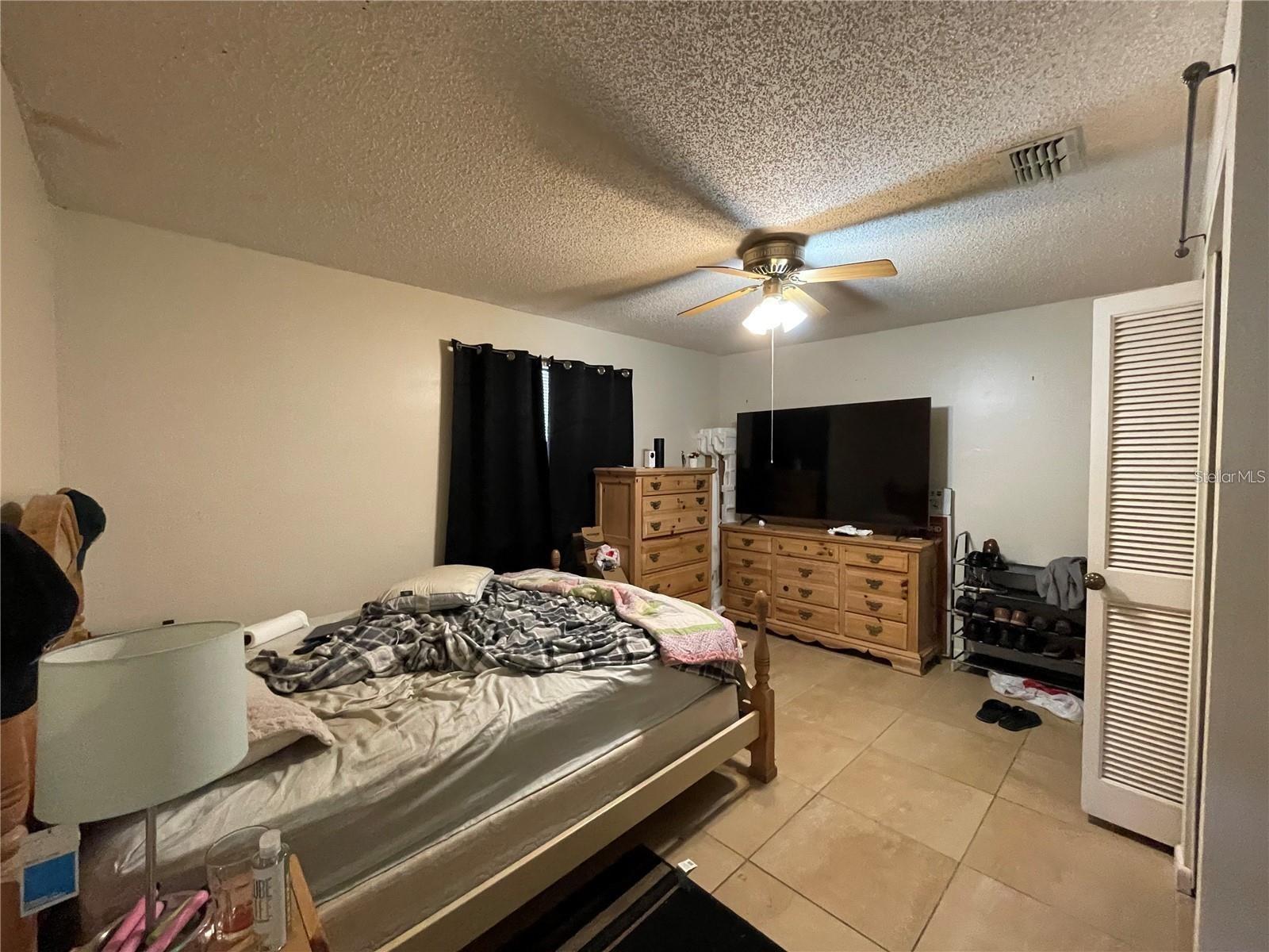 VILLA PARK OR STONE & MANNS - Residential Income