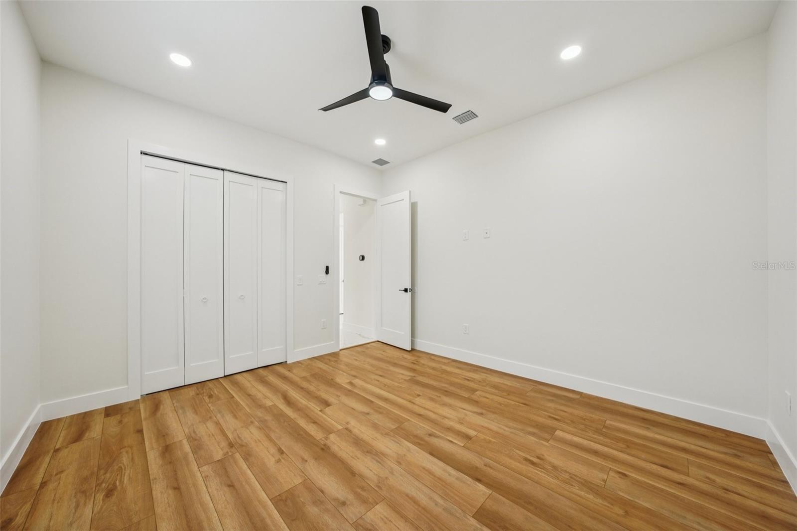 HIGHLAND MANOR - Residential