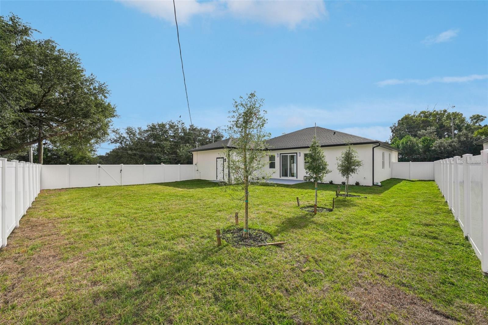 HIGHLAND MANOR - Residential