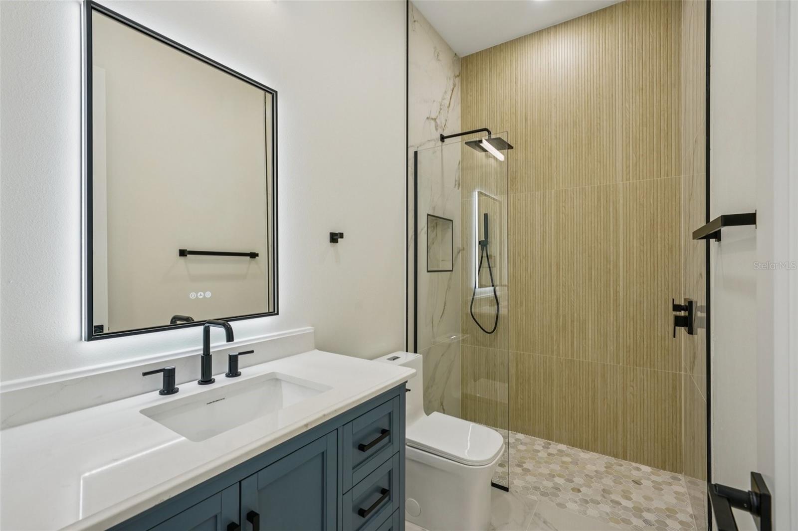 HIGHLAND MANOR - Residential