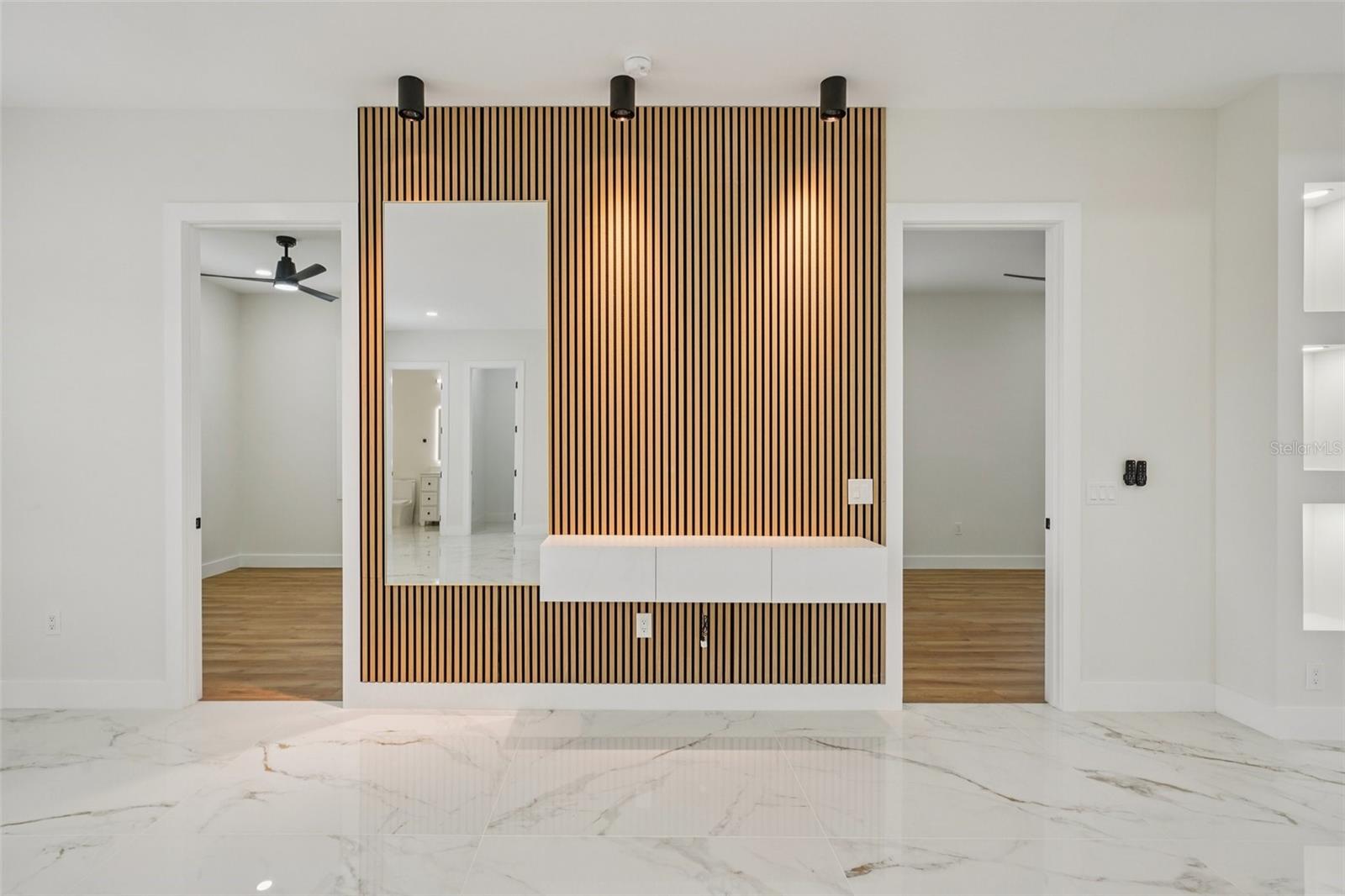 HIGHLAND MANOR - Residential