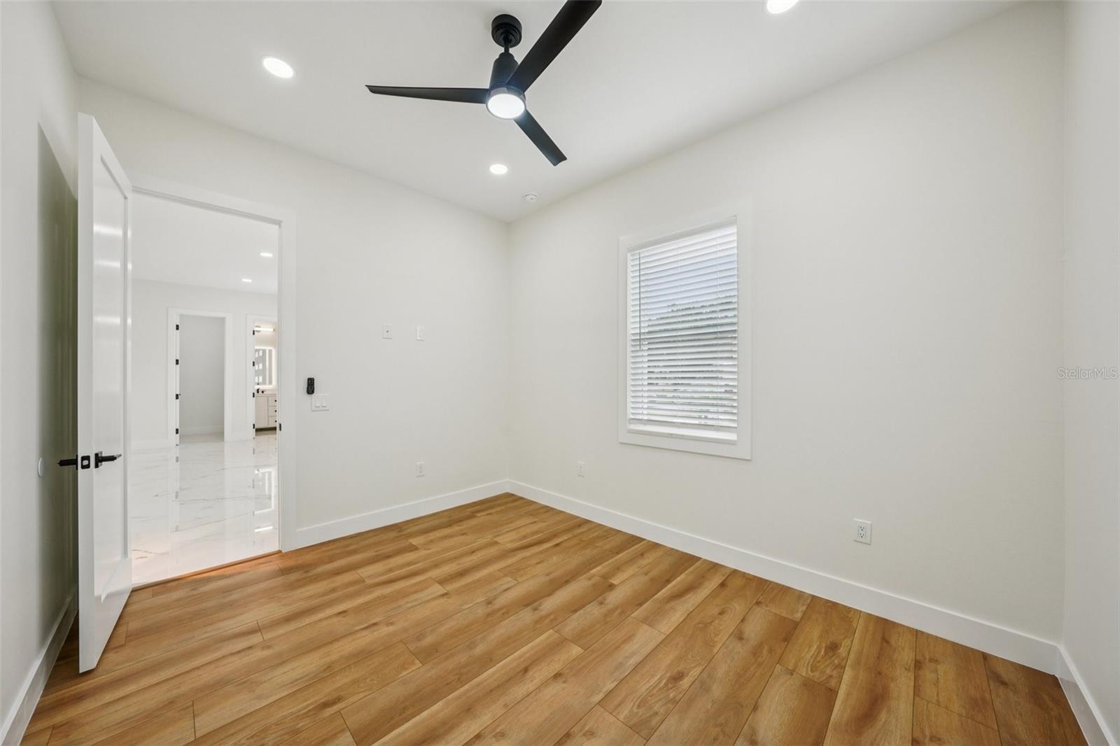 HIGHLAND MANOR - Residential