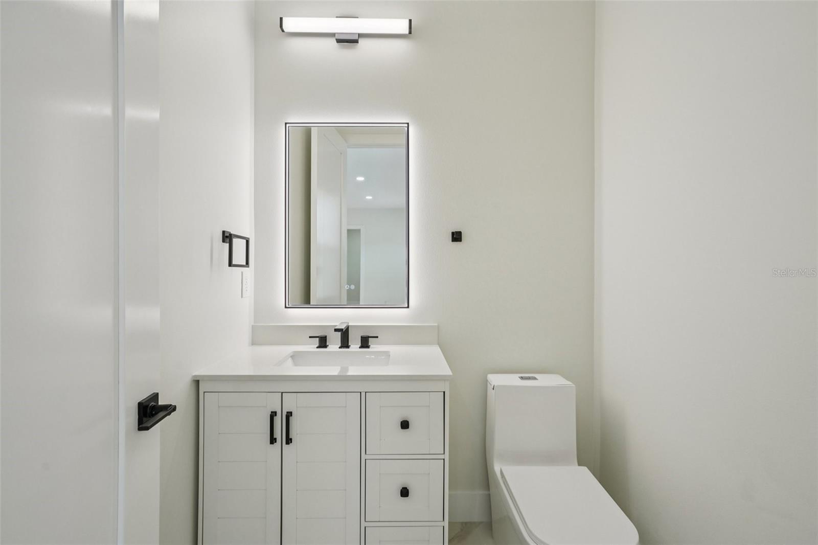 HIGHLAND MANOR - Residential