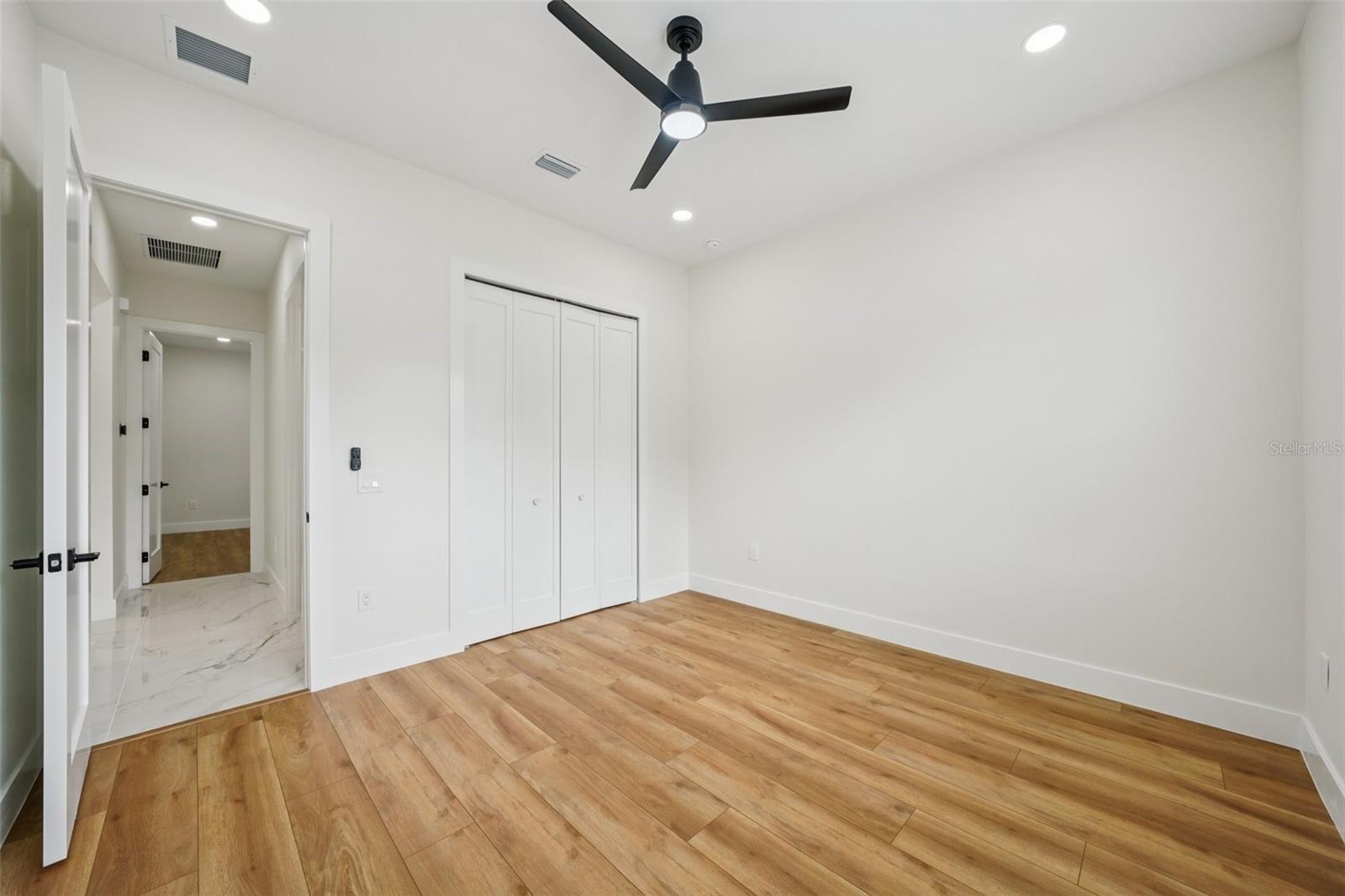 HIGHLAND MANOR - Residential