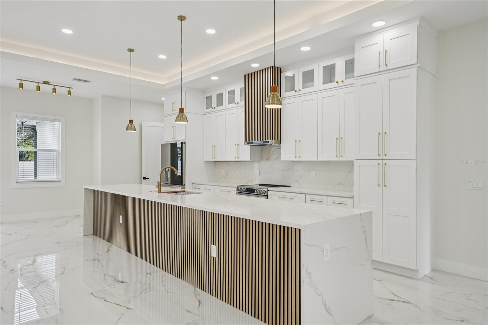 HIGHLAND MANOR - Residential