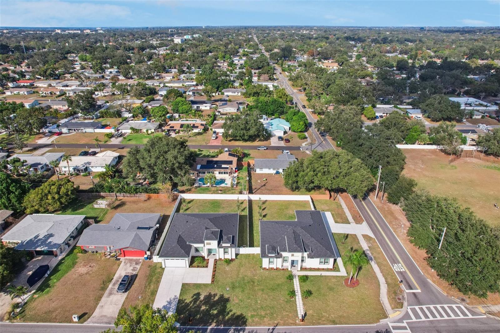 HIGHLAND MANOR - Residential