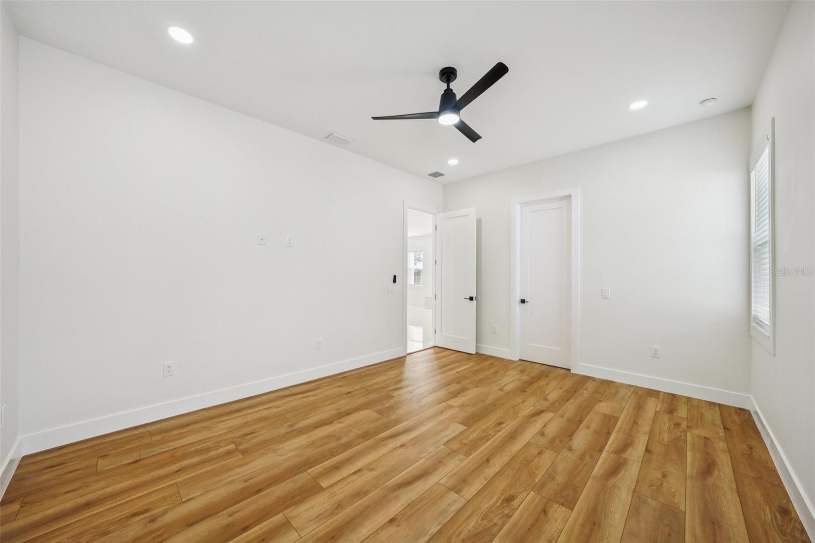 HIGHLAND MANOR - Residential