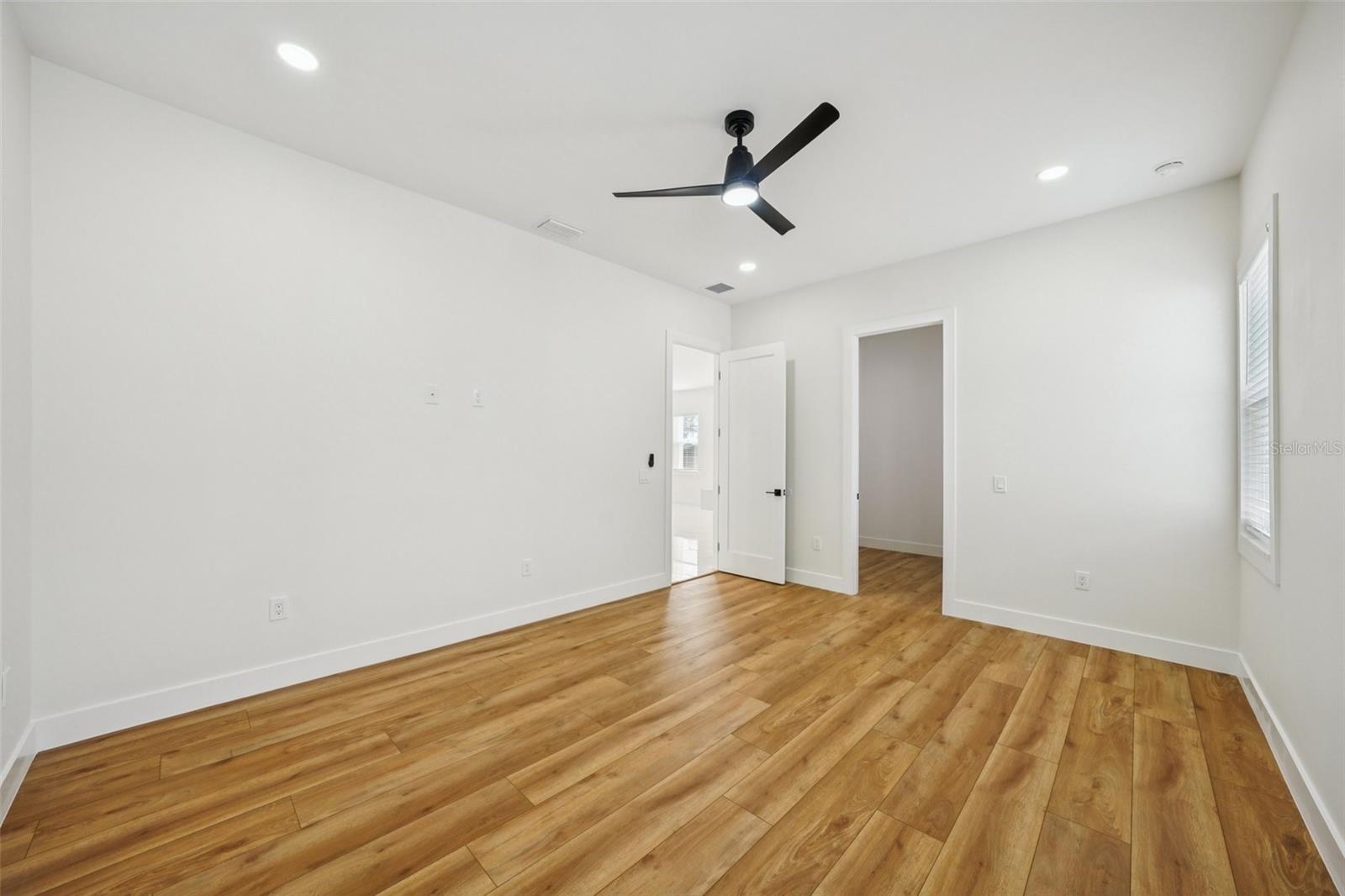 HIGHLAND MANOR - Residential