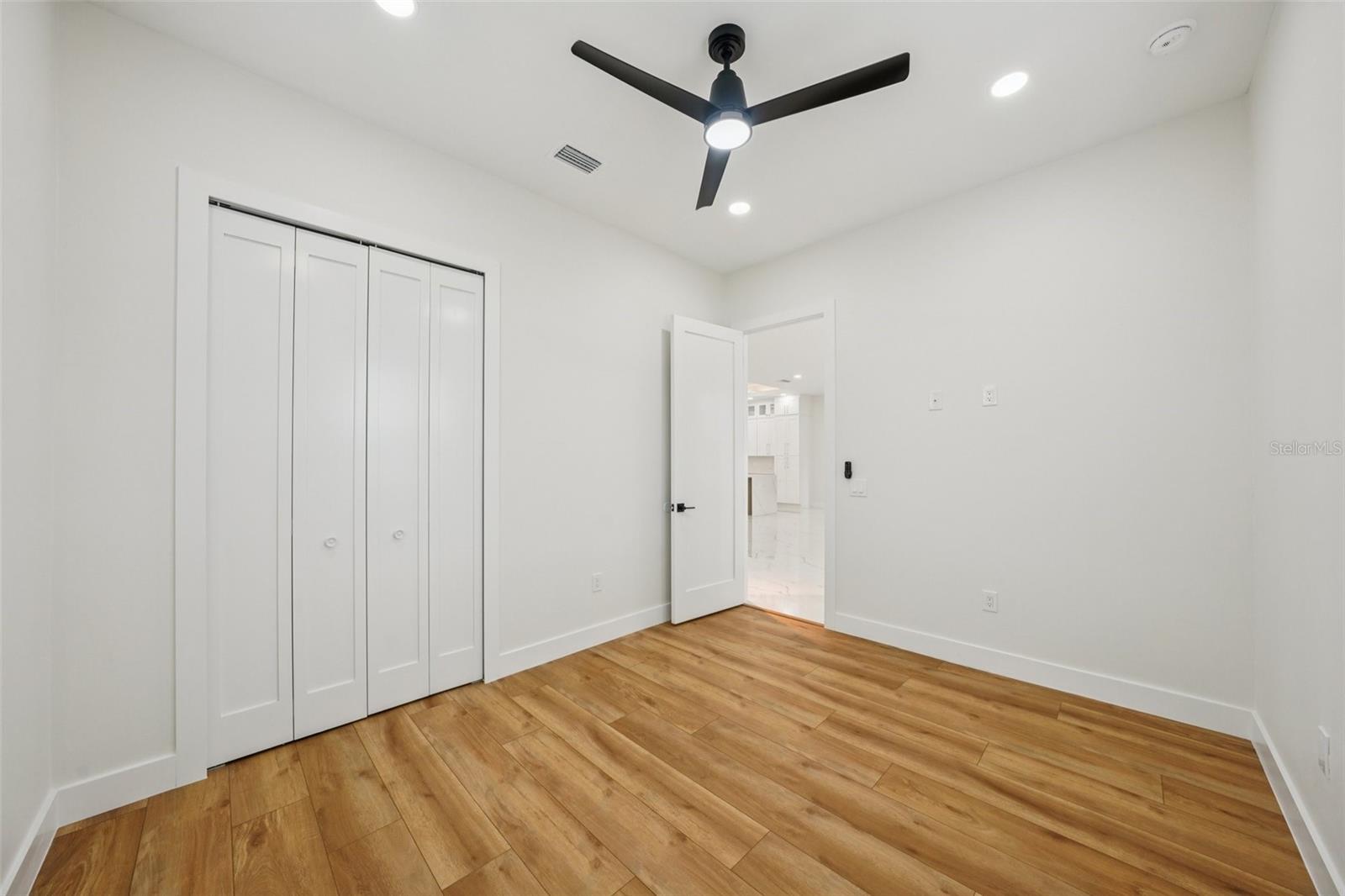 HIGHLAND MANOR - Residential